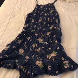 XS American Eagle floral romper